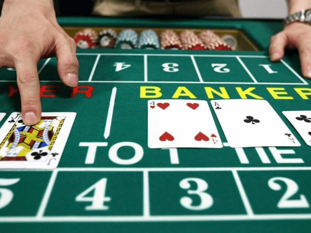 Hướng dẫn chi tiết cách chơi bài Baccarat